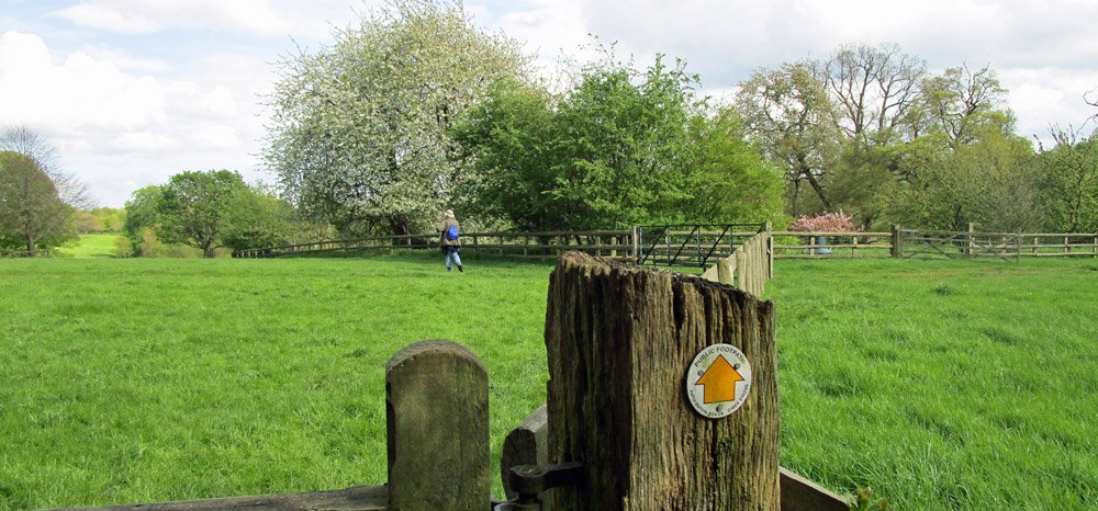 Approaching Glympton